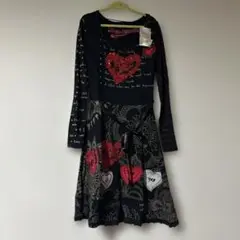 未使用　デシグアル　ハートプリント長袖ワンピース