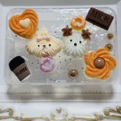 ホイップデコ小物入れ　マルチケース　クリーム犬