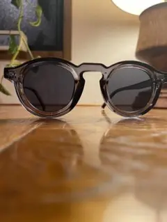 グレーフレーム　ボストン　サングラス　Oliver Peoples