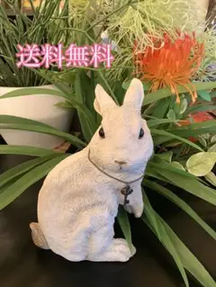 おしゃれすぎるウサギの貯金箱