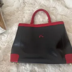 キタムラ黒と赤のトートバッグ