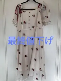 sanmaru サクランボの刺繍と肩のリボンが大人可愛いフレアワンピース 5L