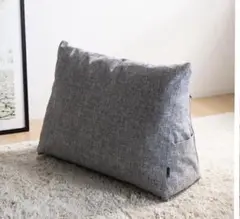 クッションカバー　新品　グレー　三角形