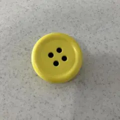 ペチャット　イエロー ボタン