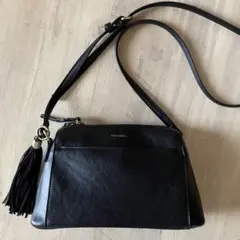 【美品】niko and.. ショルダーバッグ フリンジ付き　斜めがけ