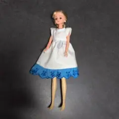 Ｅ622リカちゃんのワンピース　ハンドメイド　27㌢ドール服