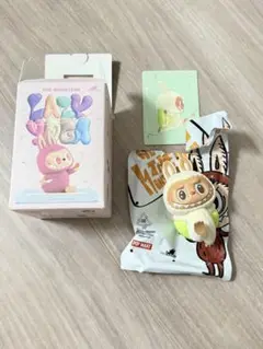 【正規品】 popmart ラブブ ヨガ