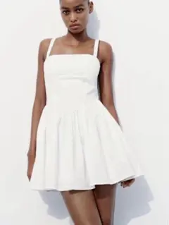 新品タグ付き⭐︎ZARA フレアースカートワンピース　ホワイト