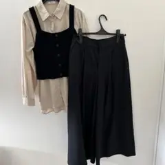 売り尽くし値下げ！3点セット！リブ編みブラックビスチェ シャツ、ワイドパンツ‼️
