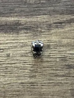 黒石 ピアス