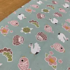 和風　めでたい動物柄　プリント ブルー　シーチング　生地 108cm× 40cm