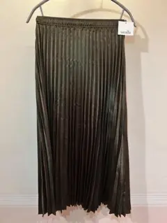 オリーブグリーン プリーツスカート