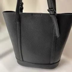 ブラック　トートバッグ(合成皮革)