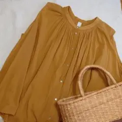 美品、SO.エスオー、ノースリーブシャツ、ギャザー、 マスタード