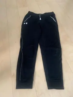 アンダーアーマー ジュニア　トーニングパンツ　ジュニアLサイズ　ブラック