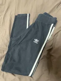 adidas ラインパンツ M〜Lサイズ