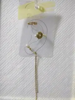エレガントなパールイヤーカフ