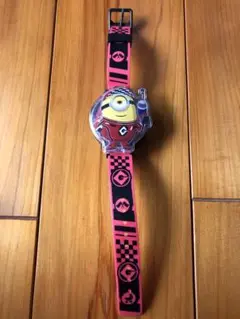 怪盗グルーのミニオン超変身　腕時計　ピットクルーミニオン　美品