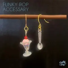 ❁新品❁fac0133❁(箱入り)ビーズいちごパフェ&スプーン ピアス