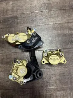 グロム　Bremboキャリパー　OVER RACINGキャリパーサポート　セット