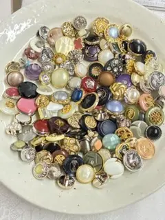 Item thumbnail for item 9898e2f6-1eef-4168-ba7d-3b83a5190f4f