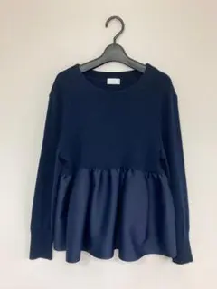 SONOソーノ❤️ペプラムドッキングニット　ネイビー　サテン