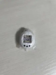たまごっち　シャカシャカチャームコレクション　白　くちぱっち