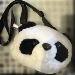パンダ顔型ショルダーバッグ