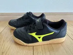 ミズノ　レビュラ　フットサルシューズ　18㎝