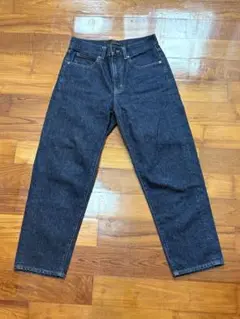 UNIQLO テーパードジーンズ