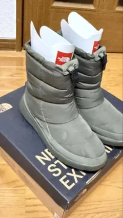 Item thumbnail for item 9243864b-e6d7-47da-aa65-8b411fd4d95f