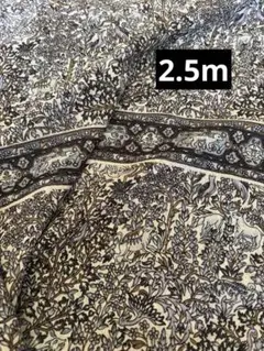 昭和レトロ生地　アニマルボタニカル　リバティ風アジアン柄ビンテージ生地2.5m
