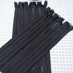 ナイロンファスナー　黒23cm×10
