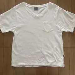 ホワイト Vネック Tシャツ ポケット付き