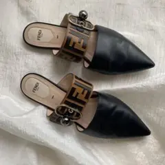 フェンディ柄パンプスサンダル