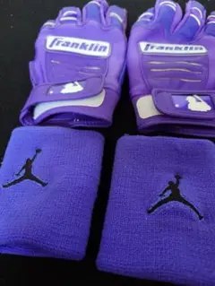 Franklin バッティング用手袋 紫色 Jordan リストバンドセット
