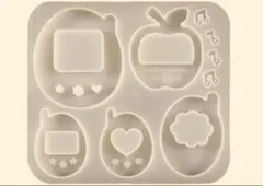 匿名配送♡シェイカーシリコンモールド☆たまごっち風