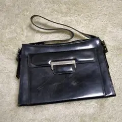 YSL イヴサンローラン ワンショルダーバック 肩掛け 内側総柄 エナメルレザー