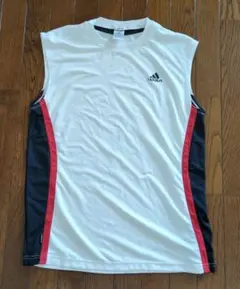 大きいサイズ　adidas　ノースリーブシャツ