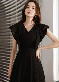 ANLEM V-NECK STRUCTURED WAIST DRESS S