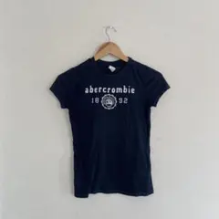 Abercrombie&Fitch ネイビーTシャツ