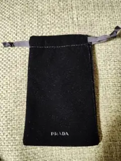PRADA 黒 ベロア 巾着袋