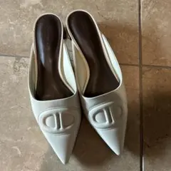 CHARLES &KEITH ホワイトミュール　36