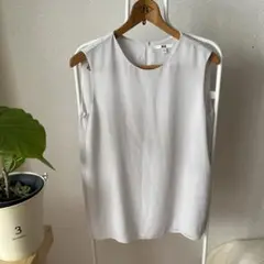 UNIQLO ホワイト ノースリーブ Mサイズ