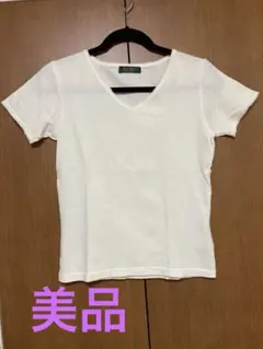 EASTBOY ホワイト Vネック Tシャツ