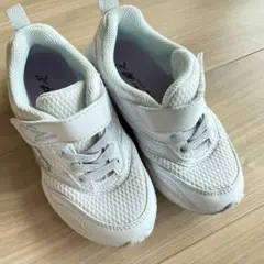 ⭐︎美品⭐︎瞬足スニーカー　18センチ