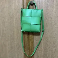 カシュカシュ cachecache イントレチャート ミニショルダーバッグ