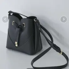【美品】ハートカットバッグ(スモール)