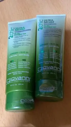 giovanni 2chic モイスト シャンプー/コンディショナー 250ml