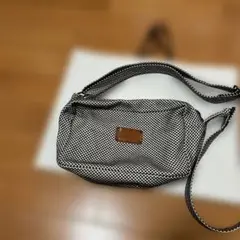 sasicco白黒チェック ショルダーバッグ